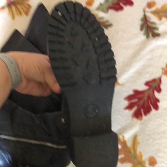 Michael kors boots - Picture 4 of 5